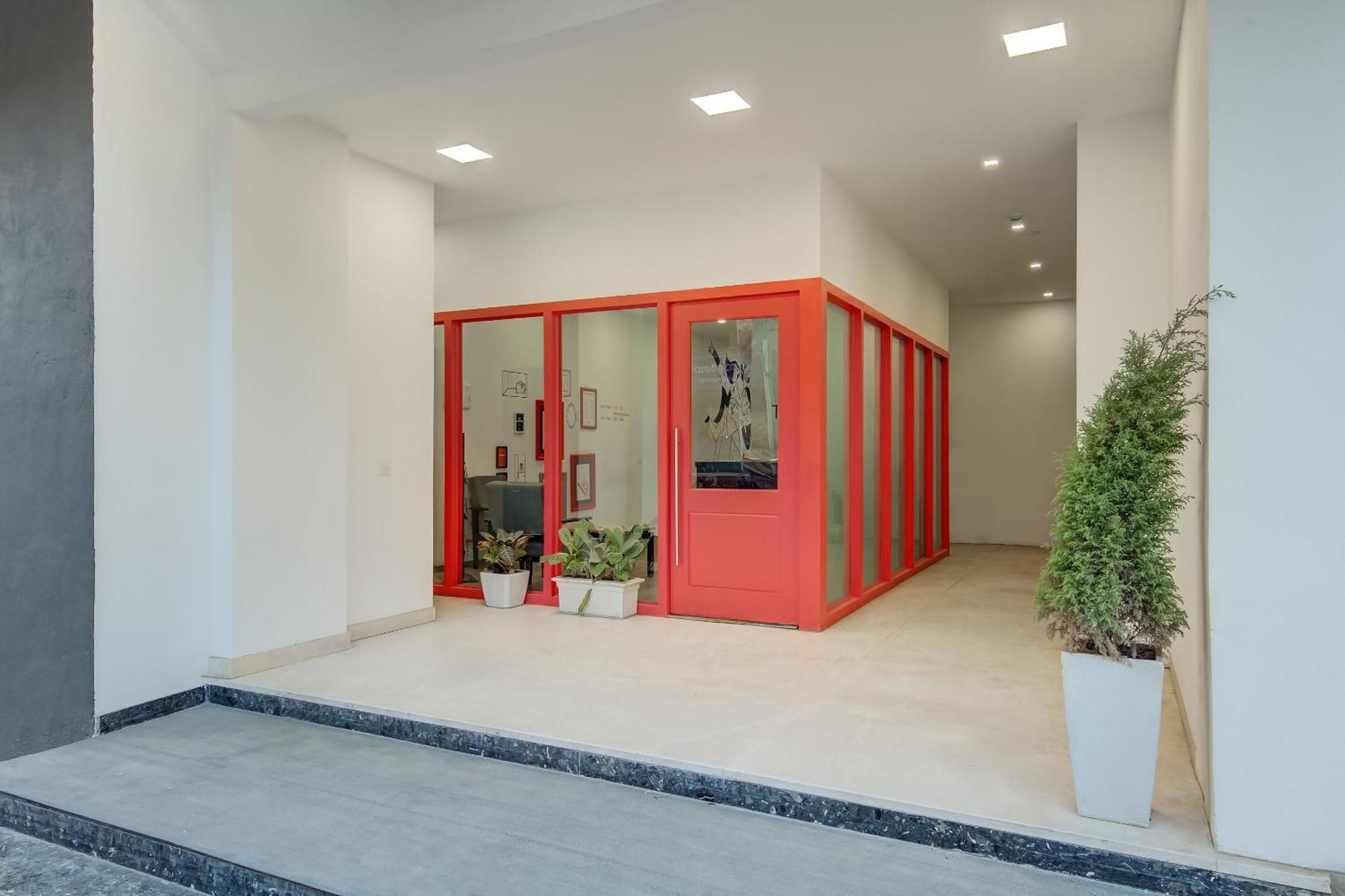 Super Townhouse Mg Road プネ エクステリア 写真