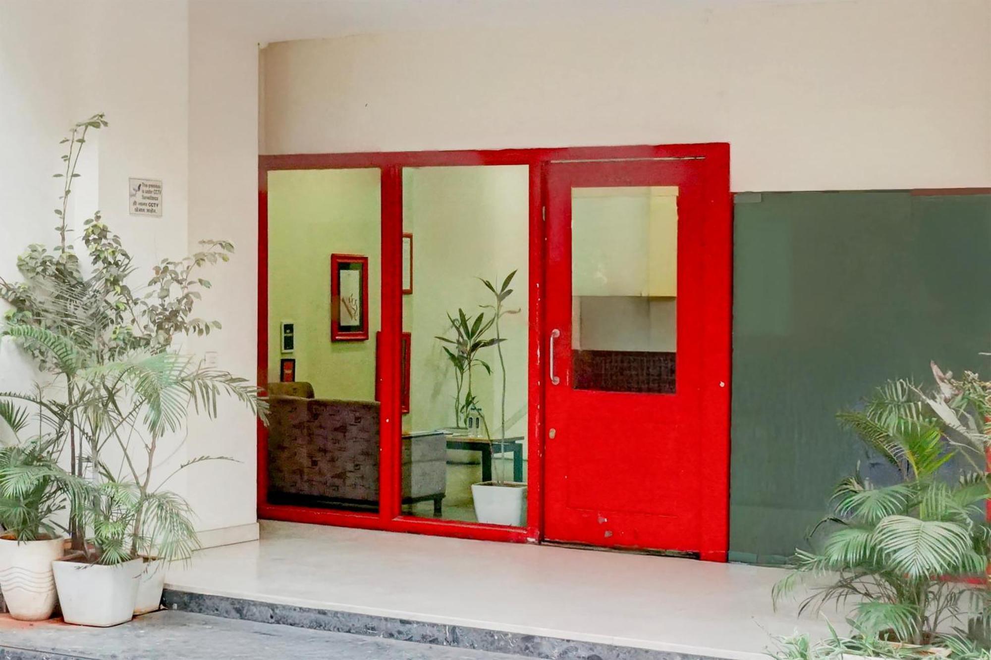 Super Townhouse Mg Road プネ エクステリア 写真